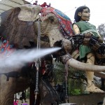 The_Sultans_Elephant_spraying_water