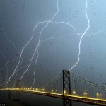 eight-bolts-of-lighting-bay-bridge-san-francisco
