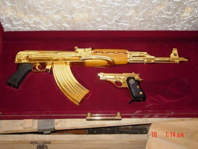 saddam_gold_kalashnikov