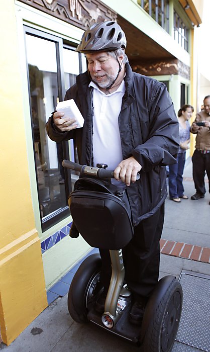 steve-wosniak-iphone-4s-segway