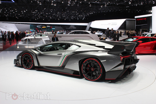 lamborghini-veneno-pictures-and-eyes-on-3