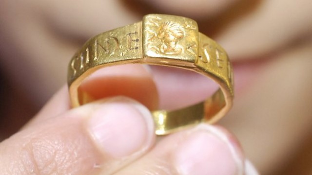 460712-britain-tolkien-039-s-one-ring