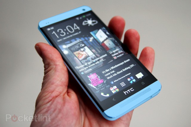 HTC One Blue MockUp