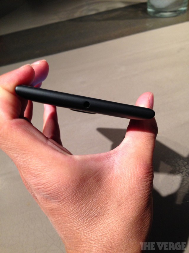 nokia-1520-leaked-the-verge-07