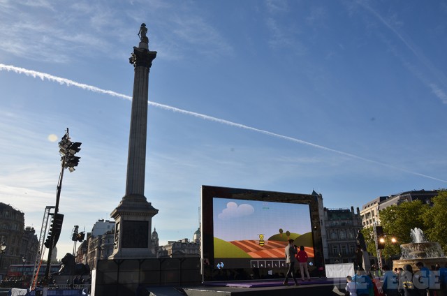 giant-surface2-london2