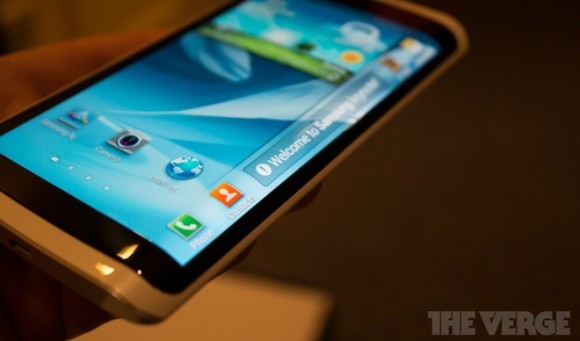 wraparound-display-samsung