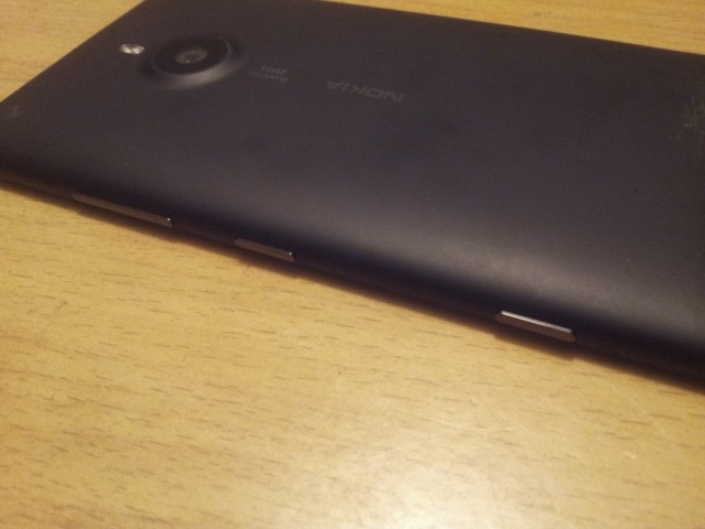 Lumia-1520-buttons
