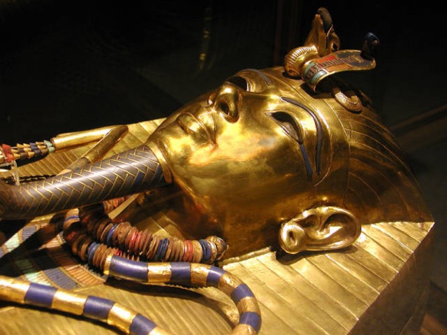 king_tut_and_his_penis