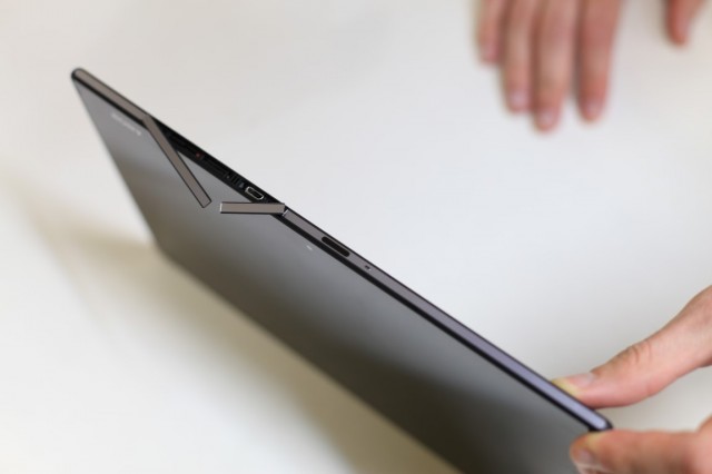 Xperia Z2 tablet (2)