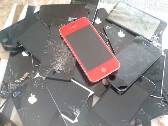 Shattered-iPhone-Screens