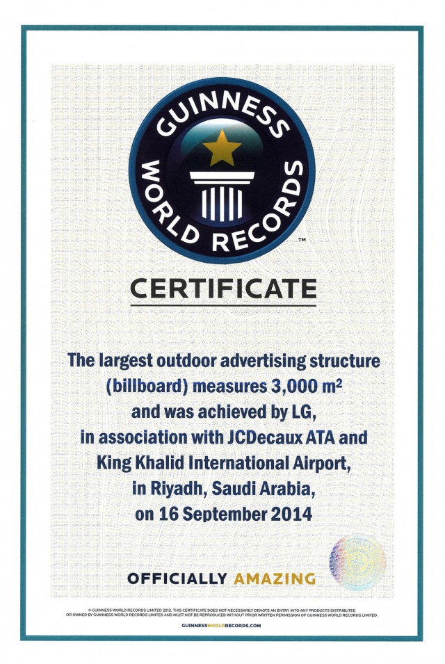 LG-sets-Guinness-World-Record-with-this-gigantic-G3-ad