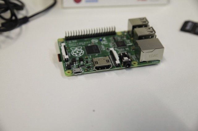 raspberry pi b+ (2)