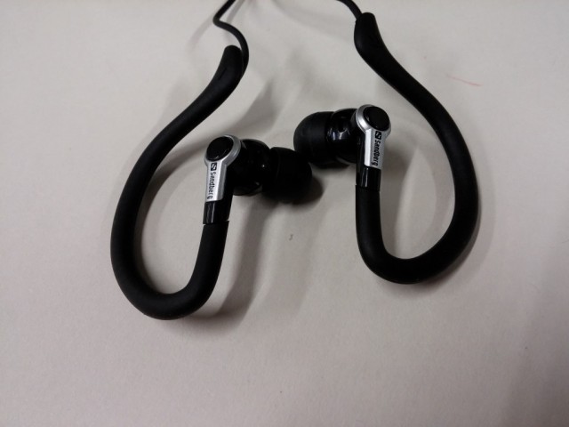 sandberg sports earphones (2) (Medium)