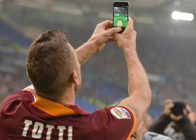 francesco totti selfie