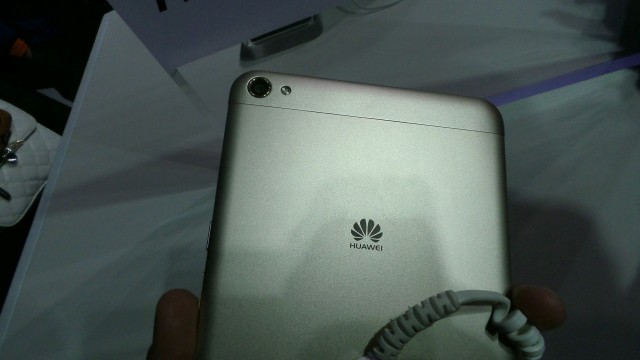 Huawei MediaPad X2 (7)