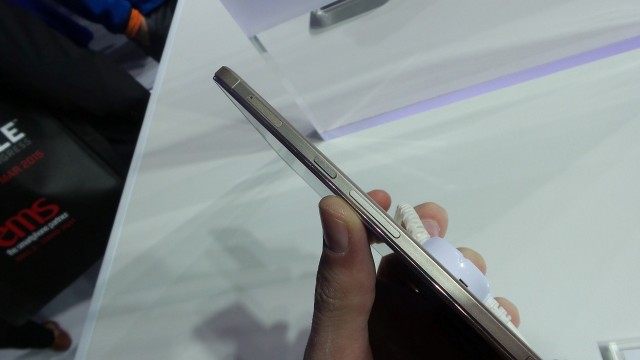 Huawei MediaPad X2 (8)