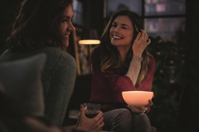 philips hue go 02