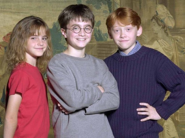 harry-ron-hermione-young-age-harry-potter-7384969-1024-768-the-potter-kids-are-now-gorgeous-successful-and-only-24-man-i-feel-old-jpeg-88188