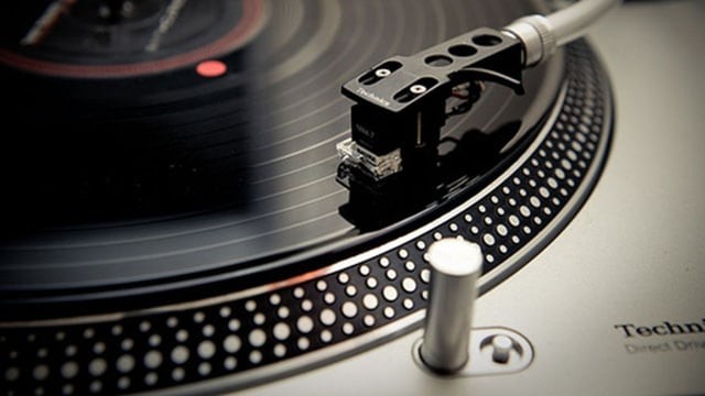 technics-turntables