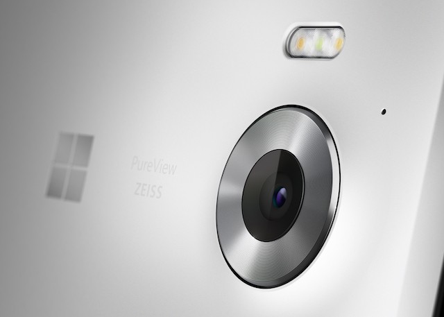 Lumia_950_Marketing_04_White