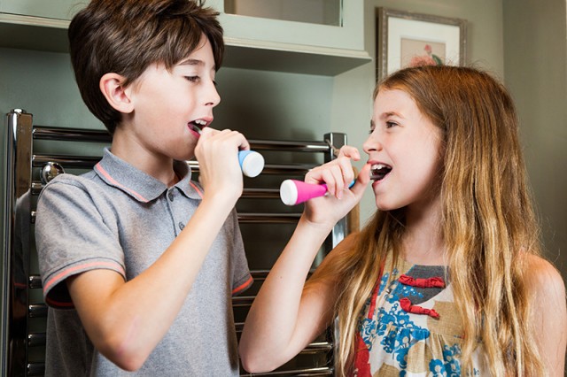 Playbrush-works-with-multiple-toothbrushes-and-can-be-safely-shared-amongst-siblings