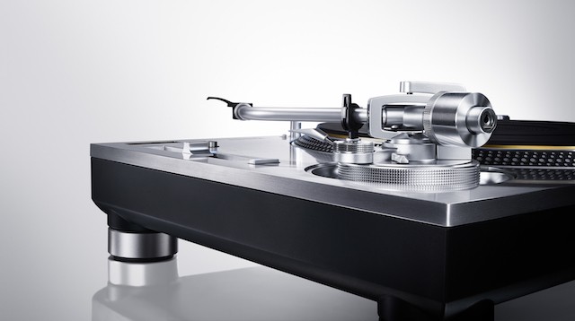 direct-drive-turntable-system-sl-1200gae-1-1