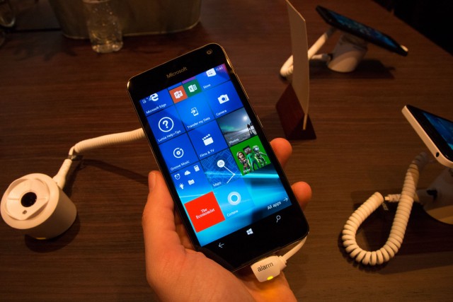 Microsoft Lumia 650 (1)