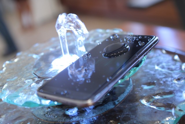 Galaxy S7 edge waterproof 2 (Large)
