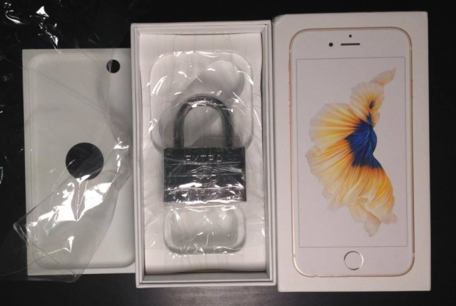 gold-16GB-iPhone-6s-padlock-inside