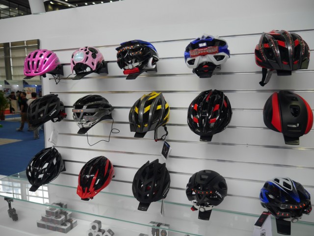 livall έξυπνο κράνος ποδηλάτου (8) (Large)