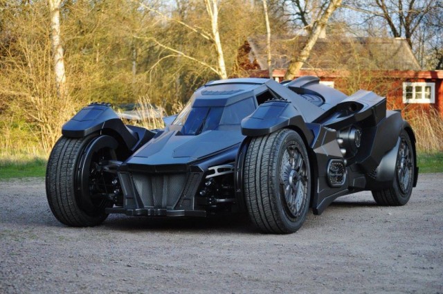 batmobile-lamborghini-hybrid-takes-over-gumball-3000-7