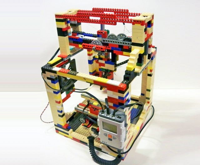 4-legobot-lego-3d-printer-1