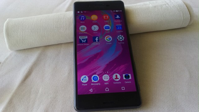 Sony Xperia X (4) (Large)