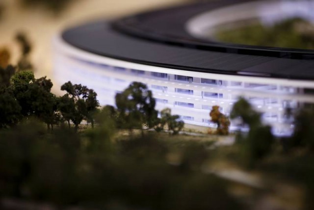 apple campus 3