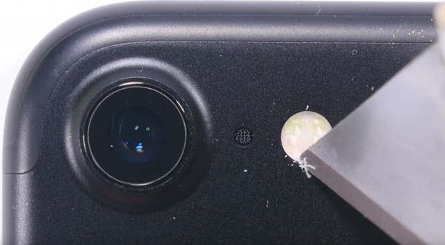 iphone-7-scratch