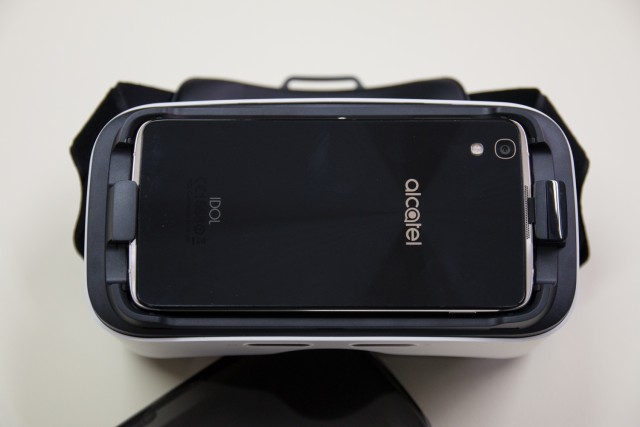 idol-4s-alcatel-vr-glasses-14