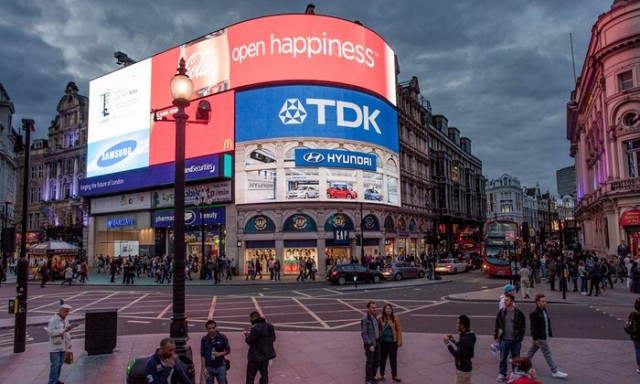 piccadilly circus