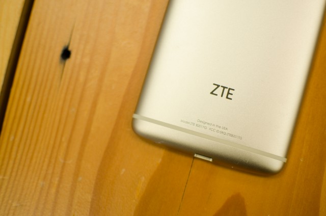 ZTE-Axon-7-mini-0005