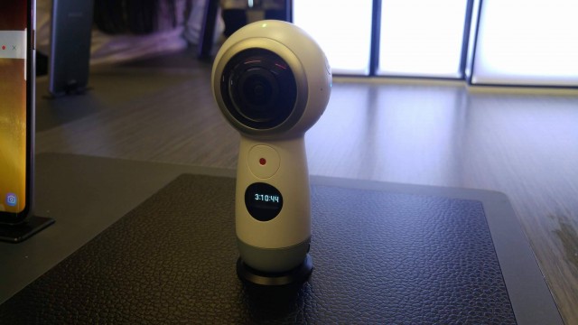 new Gear 360 camera