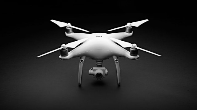 DJI-Phantom-4-Advanced