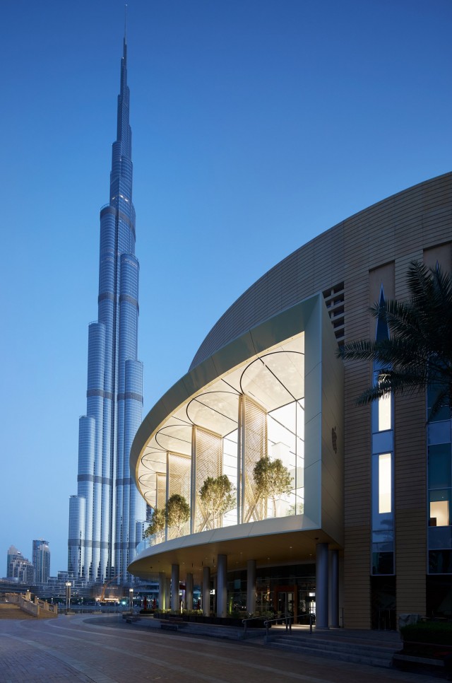 Apple Dubai Mall 2