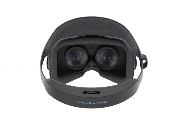 ASUS-Windows-Mixed-Reality-Headset_3K-resolution