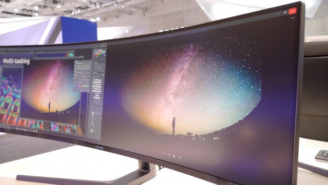 Gaming Monitor Curved Samsung (1)