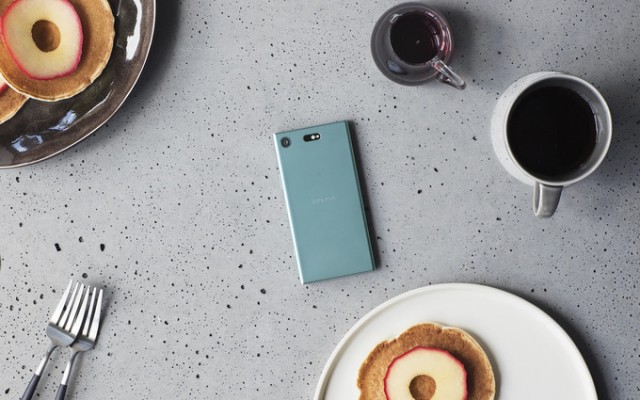 Sony Xperia XZ1 Compact-03