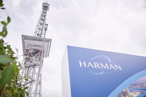 2015_HARMAN_IFA_DAY_1_2_+47_mid