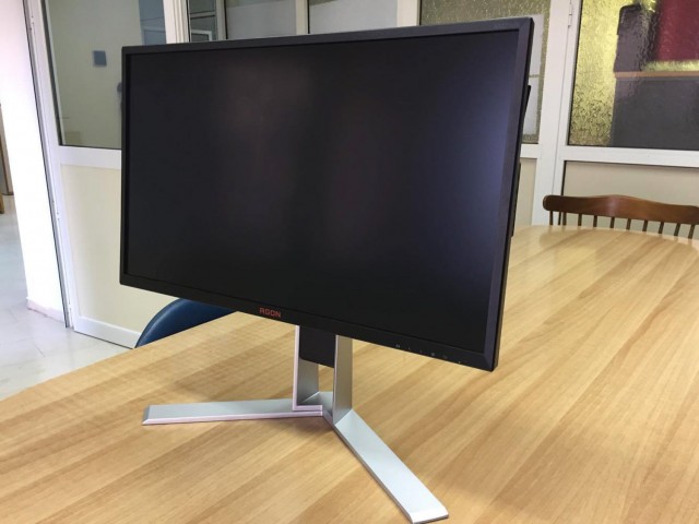 AOC Agon AG271UG (3)