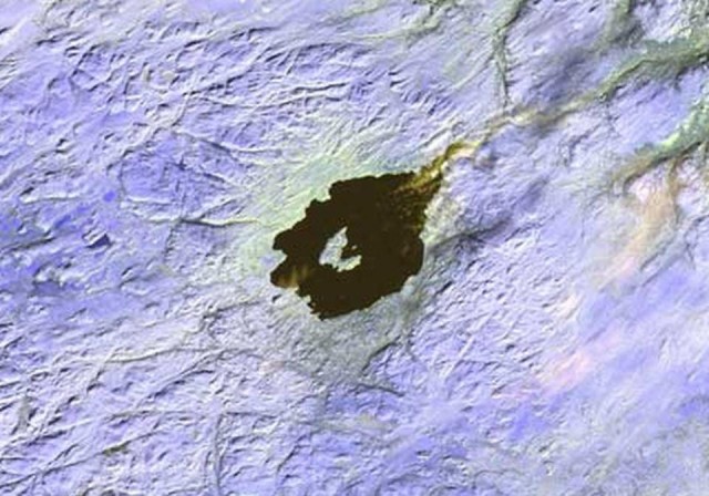 Wikipedia_Mistastin_Lake