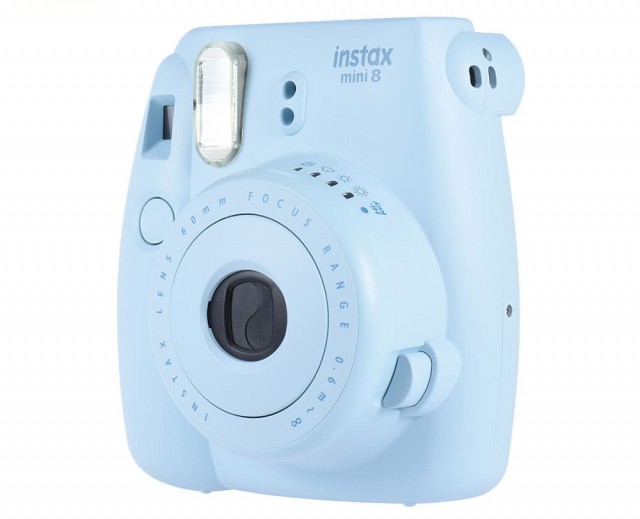 FujiFilm Instax Mini 8 Instant 01