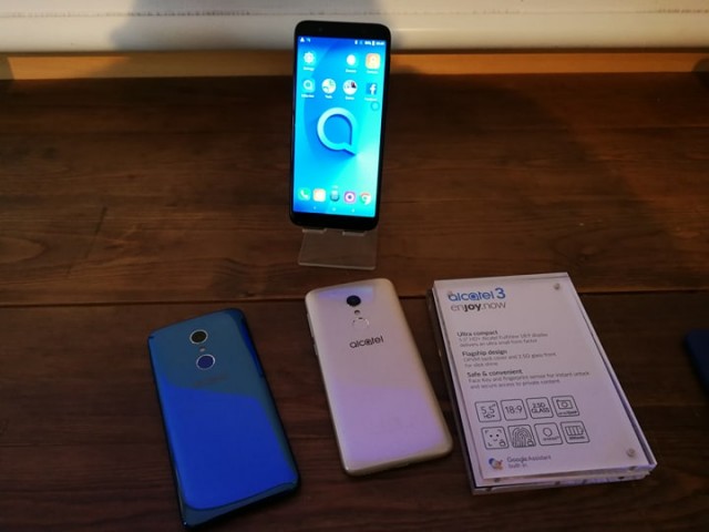 Alcatel 3