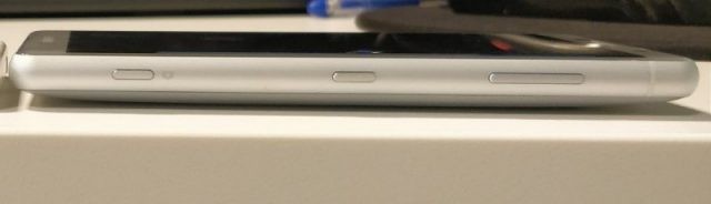 Sony-Xperia-XZ2-Compact-Prototype